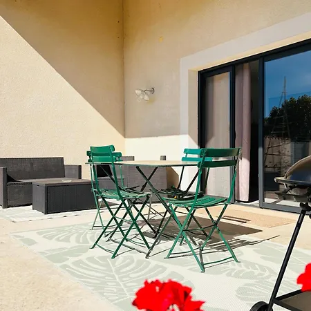 Le Hangar, Climatisee Avec Terrasse Appartement
