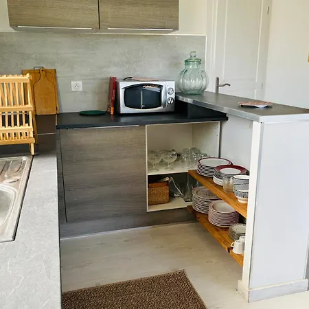 Appartement Le Hangar, Climatisee Avec Terrasse