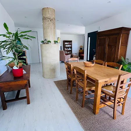 Appartement Le Hangar, Climatisée Avec Terrasse Montmeyran
